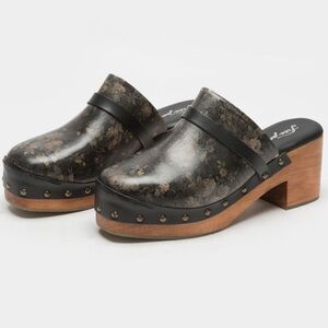 FREE PEOPLE Calabasa Womens Clog size 38 (8)